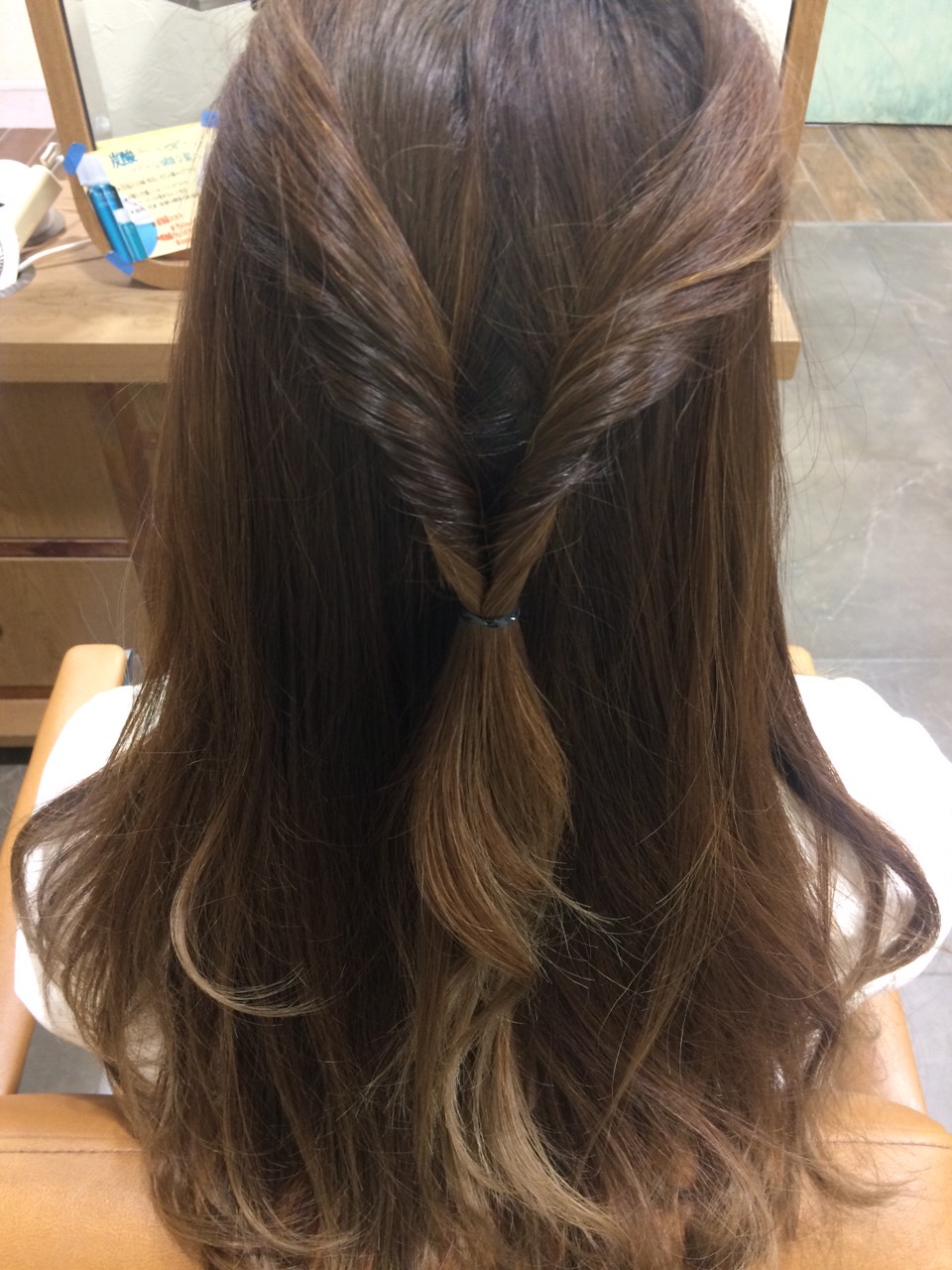 ヘアアレンジねじり工程