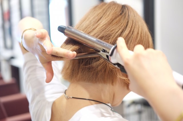 外ハネヘアアレンジ