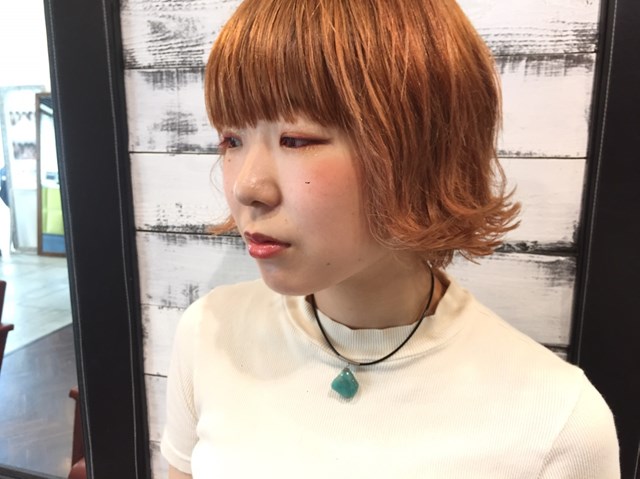 外ハネヘアアレンジ