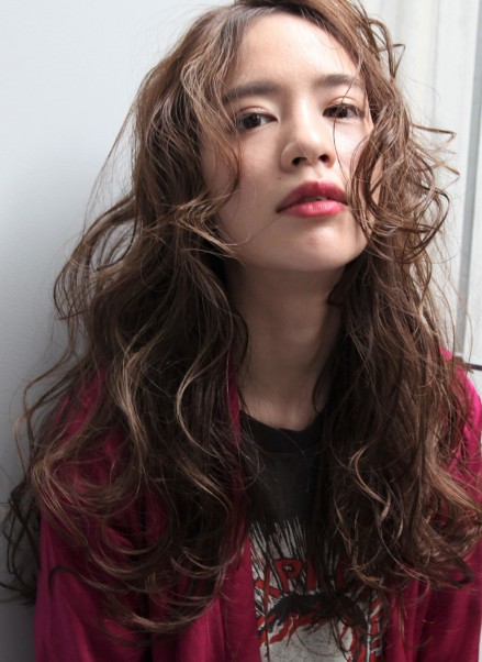 透けるグレージュのエアリーウェーブ 名古屋の美容室 Buddy Hair バディヘア